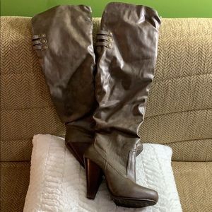 Over the knee boots-lined